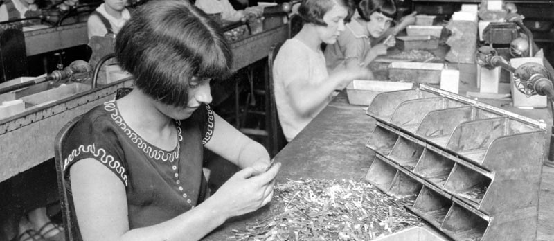 Sorting jack springs in the Inspection Department at Hawthorne Works